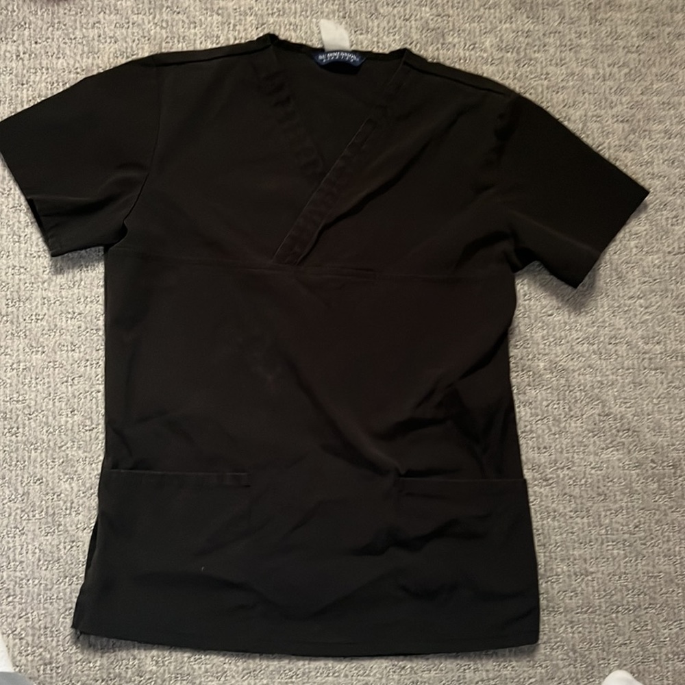 EUC Black Scrub Top with 2 Front Pockets S—T-R-E-T-C-H